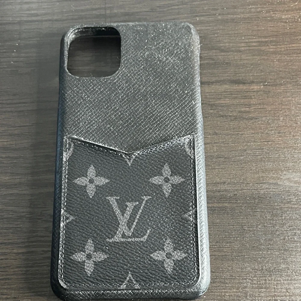 Louis Vuitton Black Phone Case - iPhone 11 Pro Max